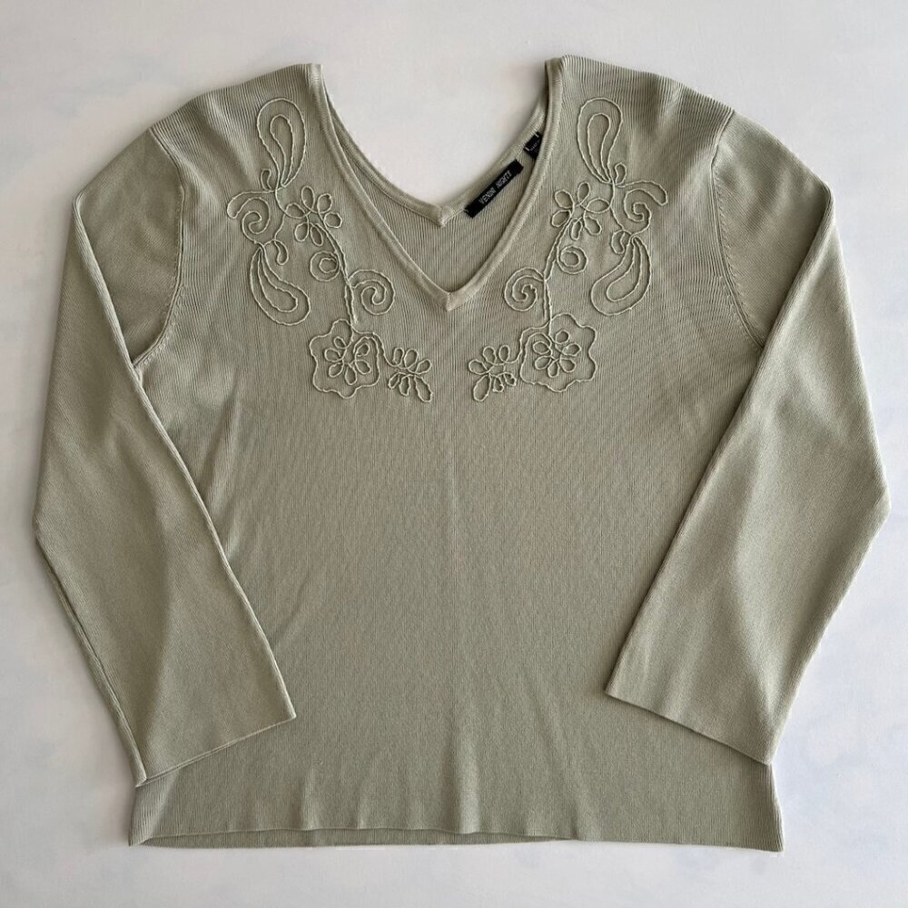 Venni Nights Light Green Embroidered Long Sleeve V-Neck Blouse